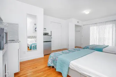 Photo 2 - Racpanos Modern Stay on Forrest Street