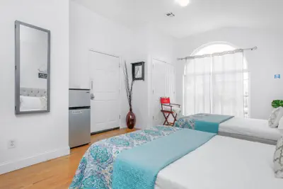 Photo 4 - Racpanos Modern Stay on Forrest Street