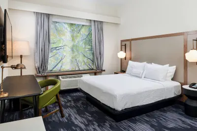 Photo 4 - Fairfield Inn & Suites by Marriott Staunton