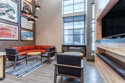 Photo 3 - Hampton Inn Oakland Downtown-City Center