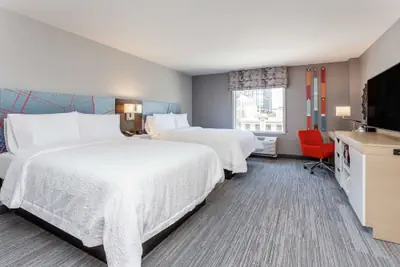 Photo 2 - Hampton Inn Oakland Downtown-City Center