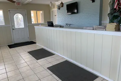 Photo 5 - American Inn and Suites