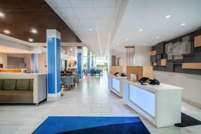 Photo 3 - Holiday Inn Express & Suites Atlanta Airport NE - Hapeville  by IHG