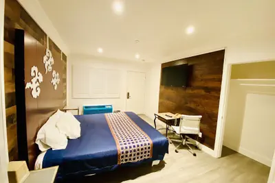 Photo 4 - Casa Blanca Inn & Suites