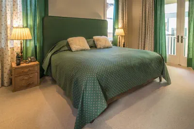 Photo 4 - Dunton Town House