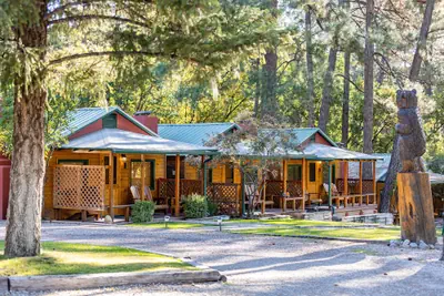 Photo 2 - Ruidoso Lodge Cabins