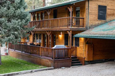 Photo 5 - Ruidoso Lodge Cabins