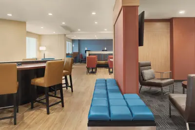 Photo 5 - TownePlace Suites by Marriott Dubuque Downtown