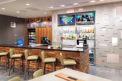 Photo 2 - Courtyard by Marriott Bowie