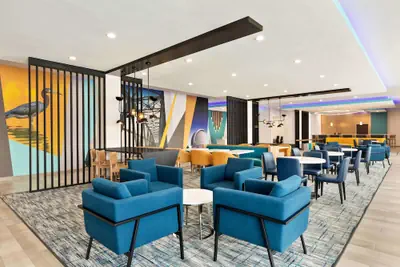 Photo 5 - La Quinta Inn & Suites by Wyndham Richmond-Sugarland