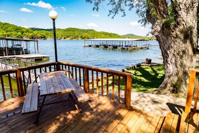 Photo 2 - Point View Resort