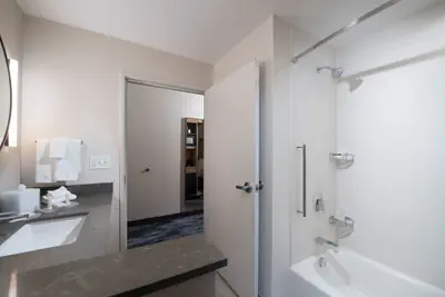 Photo 5 - Fairfield Inn & Suites by Marriott Oklahoma City El Reno