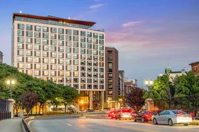 Photo 2 - Cambria Hotel Boston Downtown - Seaport