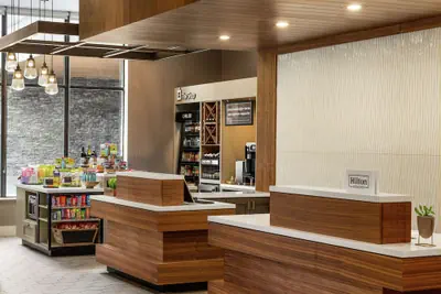 Photo 4 - Hilton Garden Inn Seattle Airport
