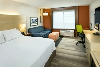Photo 5 - Holiday Inn Express & Suites Medford by IHG