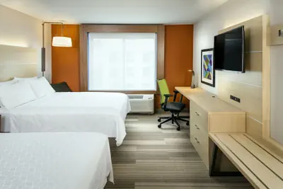 Photo 4 - Holiday Inn Express & Suites Medford by IHG