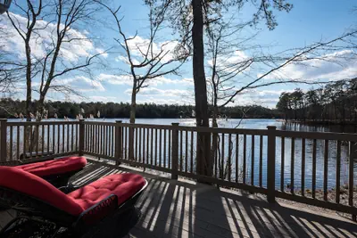 Photo 2 - Swan Lake Resort Rentals