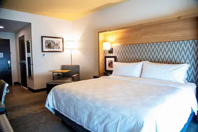 Photo 3 - Holiday Inn & Suites Savannah Airport - Pooler by IHG