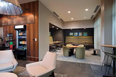Photo 5 - Courtyard by Marriott Atlanta Alpharetta/Avalon Area