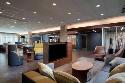 Photo 3 - Courtyard by Marriott Atlanta Alpharetta/Avalon Area