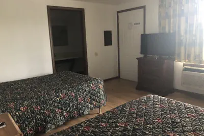 Photo 3 - Neva Jean Motel