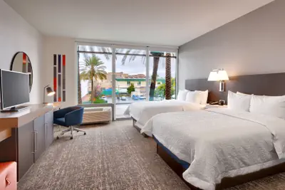 Photo 4 - Hampton Inn  & Suites Anaheim Resort Convention Center