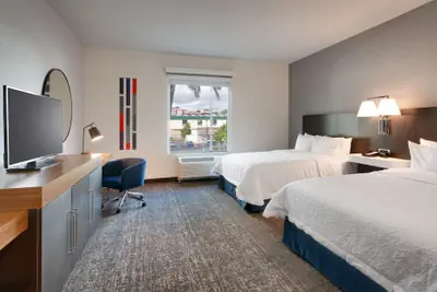 Photo 5 - Hampton Inn  & Suites Anaheim Resort Convention Center