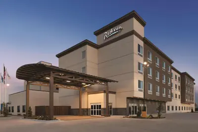 Photo 2 - Radisson Hotel Oklahoma City Airport