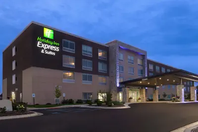 Photo 2 - Holiday Inn Express & Suites Brighton by IHG