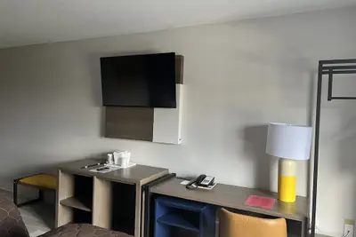 Photo 5 - Comfort Inn & Suites Lexington South