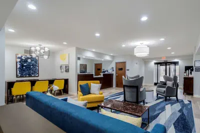 Photo 4 - Comfort Inn & Suites Lexington South