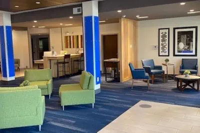 Photo 4 - Holiday Inn Express & Suites Warrensburg North by IHG