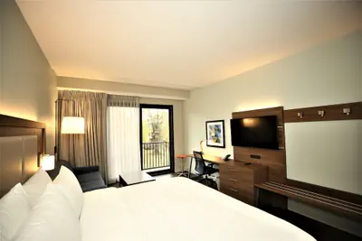 Photo 5 - Holiday Inn Express & Suites Charlotte - South End by IHG