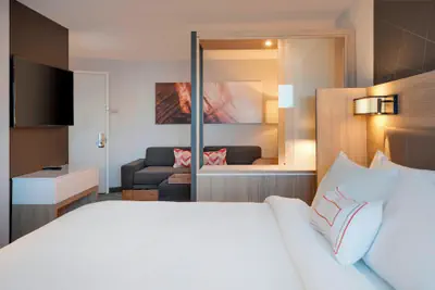Photo 2 - SpringHill Suites by Marriott Hampton Portsmouth