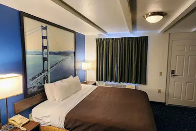 Photo 5 - Hotel Belmont