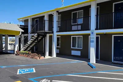 Photo 2 - Hotel Belmont
