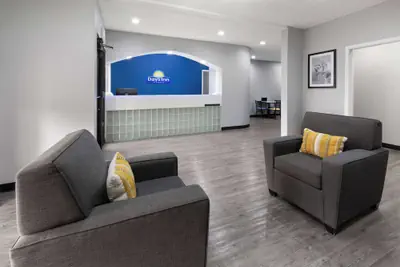 Photo 4 - Days Inn by Wyndham North Little Rock/ Maumelle
