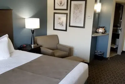 Photo 5 - AmericInn by Wyndham Sioux Falls North