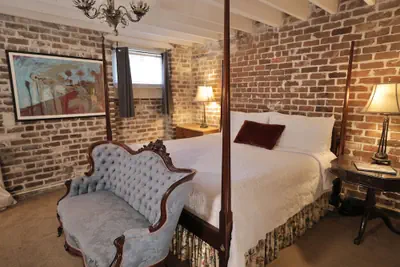 Photo 3 - Foley House Inn