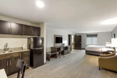 Photo 2 - MainStay Suites Logan Ohio-Hocking Hills