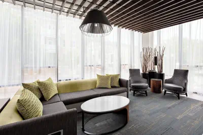 Photo 2 - Courtyard by Marriott Knoxville Downtown