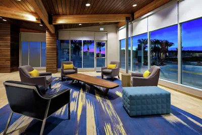 Photo 5 - Hampton Inn & Suites San Diego Airport Liberty Station