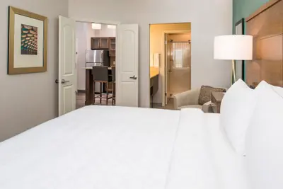 Photo 4 - Staybridge Suites Pecos by IHG