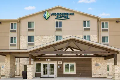 Photo 2 - WoodSpring Suites Lake Jackson