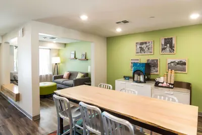 Photo 4 - WoodSpring Suites Lake Jackson