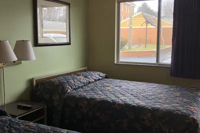 Photo 4 - Downtown motel