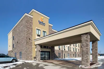 Photo 2 - Comfort Inn & Suites Cedar Rapids CID Eastern Iowa Airport