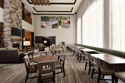 Photo 3 - Staybridge Suites Wisconsin Dells - Lake Delton by IHG