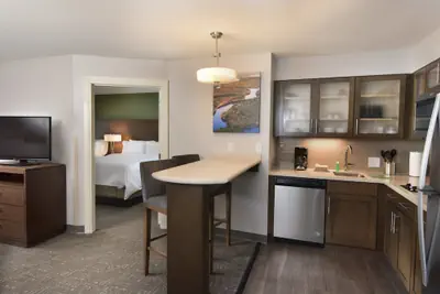 Photo 5 - Staybridge Suites Wisconsin Dells - Lake Delton by IHG