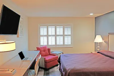 Photo 2 - Del Mar Motel